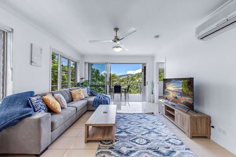 Airlie Summit Apartments - Holiday Sunshine Coast 3