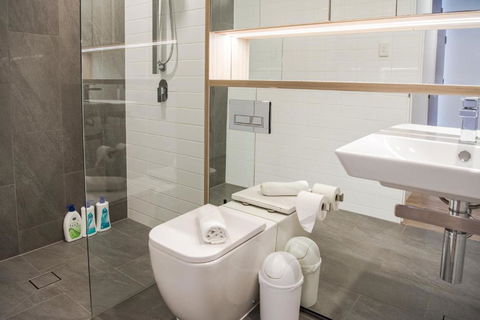 AirTrip Apartments On Tribune Street - Holiday Sunshine Coast 3