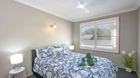 Akuli By The Sea - Unit 1 - FNHolidays - Holiday Sunshine Coast 4