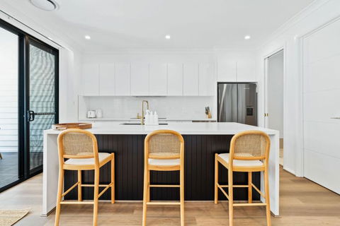 Al Mare - Holiday Sunshine Coast 2