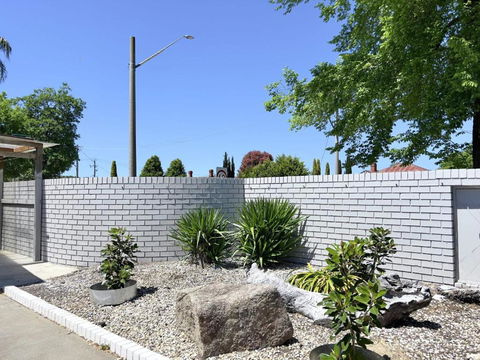 Albury Garden Court Motel - Holiday Sunshine Coast 1