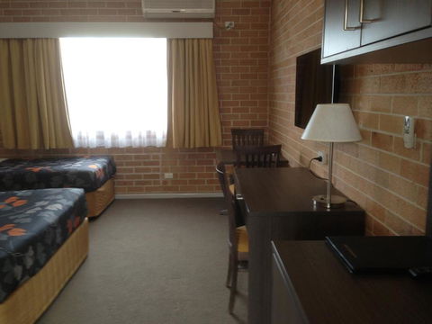 Alexander The Great Motel - Holiday Sunshine Coast 4