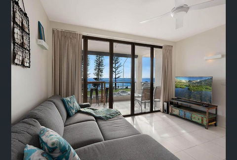 Alexandra Headland Beach - Stunning Views ZF9 - Holiday Sunshine Coast 4