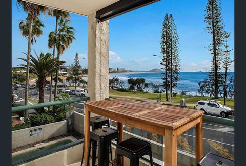 Alexandra Headland Beach - Stunning Views ZF9 - Holiday Sunshine Coast 1