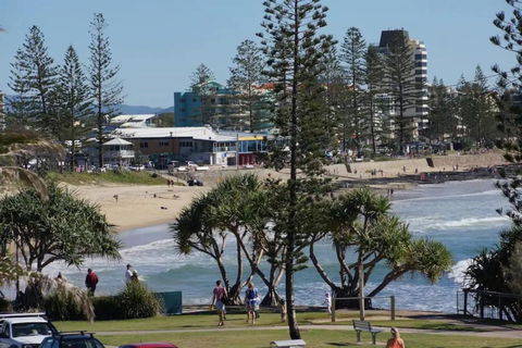 Alexandra Headland Beach - Stunning Views ZF9 - Holiday Sunshine Coast 3