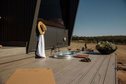 Alisa The Tiny Cabin In Busselton - Holiday Sunshine Coast 1