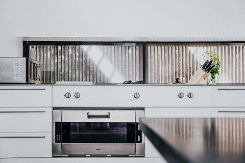 Alkina Lodge Nuru - Sunshine Coast Tourism 1