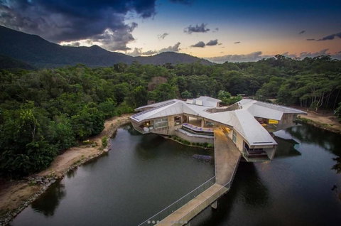 Alkira Daintree Rainforest Luxury Holiday Home With Private Beach - Holiday Sunshine Coast 4