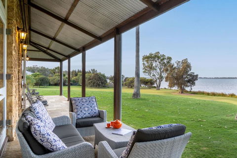 Allandale I Private Properties - Holiday Sunshine Coast 2