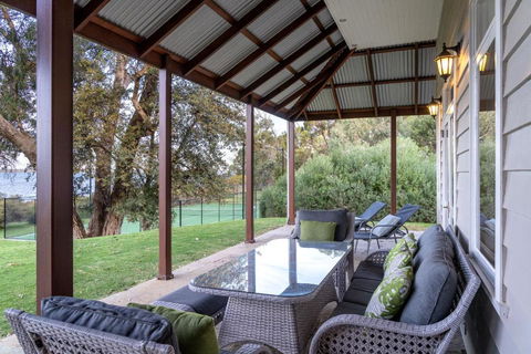 Allandale I Private Properties - Holiday Sunshine Coast 3