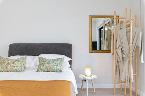 Alluca Villa McLaren Vale Vineyard Escape - Holiday Sunshine Coast 3