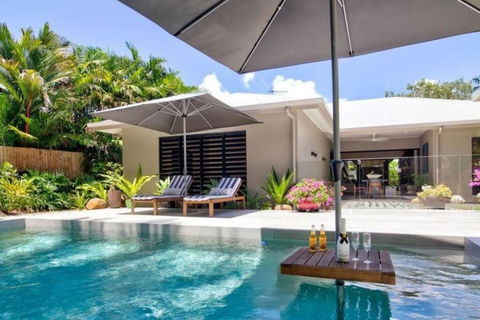 Allure - 4 Bedroom Luxury House In Port Douglas - Holiday Sunshine Coast 0