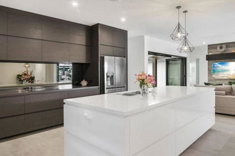 Allure - 4 Bedroom Luxury House In Port Douglas - Holiday Sunshine Coast 1