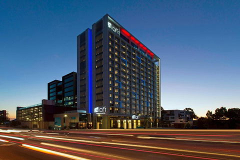 Aloft Perth - Holiday Sunshine Coast 0