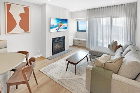 Alto 502 - Mount Buller Apartment - Holiday Sunshine Coast 0