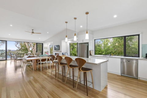 Alto Vista - Holiday Sunshine Coast 1