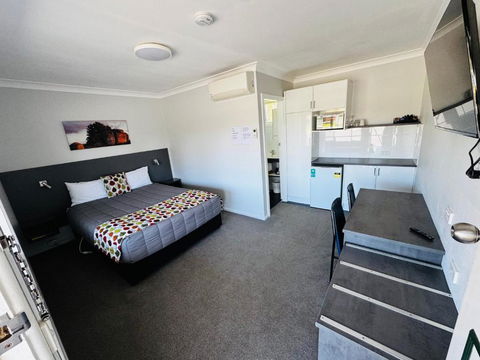 Altona Motel - Holiday Sunshine Coast 4