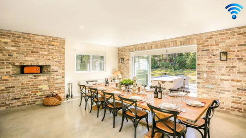 Amaroo - Holiday Sunshine Coast 0