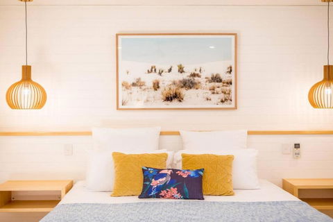 Amaroo Villa - Absolute Beachfront Port Douglas - Holiday Sunshine Coast 4