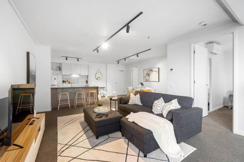 Amaya-Modern Southbank Living-Close To Crown & Yarra River - Holiday Sunshine Coast 2