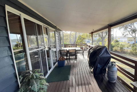 Amazing Ansons Bay Remote Paradise For The Family In The Bay Of Fires Area - Holiday Sunshine Coast 0