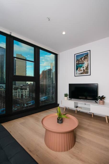 Amazing City View 2BR Yarra River Free Parking - Sunshine Coast Tourism 1