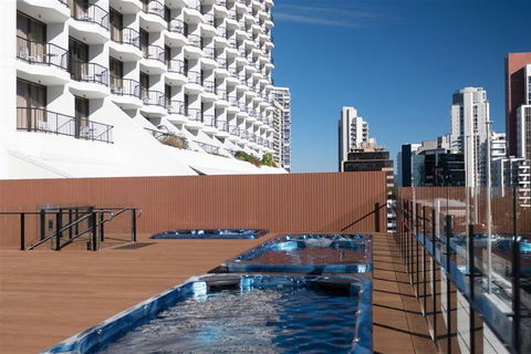 Amazing Suite With Beach Views At Prime Location - Holiday Sunshine Coast 1