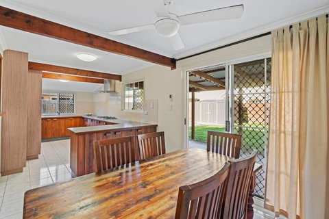 Amity Oasis - Sunshine Coast Tourism 2