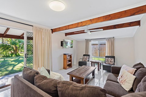 Amity Oasis - Sunshine Coast Tourism 3