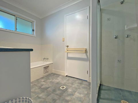 Amity Tides - Holiday Sunshine Coast 3