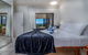 An Adorable Apartment On Abbott - Stunning Views - thumb 3