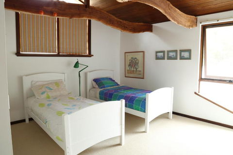 Anagama House & Studio - Holiday Sunshine Coast 2