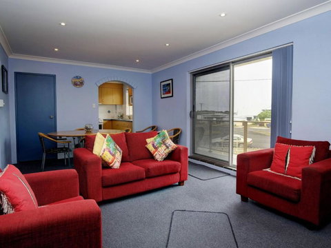 Anchorage 7 - Sunshine Coast Tourism 1