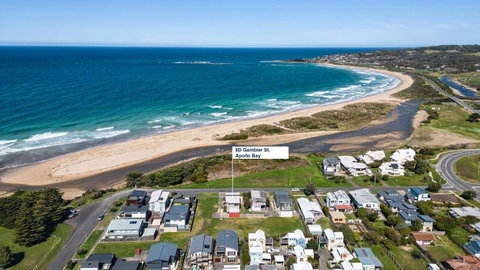 Anchorage - Sunshine Coast Tourism 0