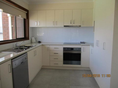 Anchorbell Holiday Apartments - Holiday Sunshine Coast 3
