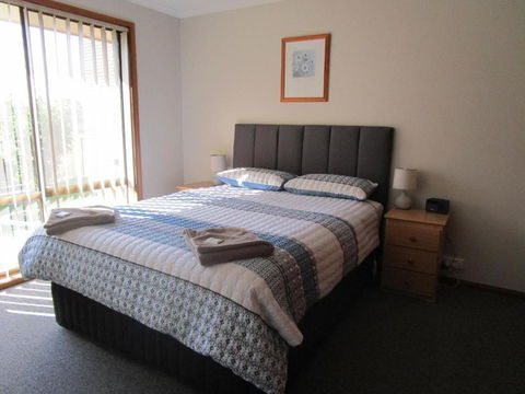 Anchorbell Holiday Apartments - Holiday Sunshine Coast 2