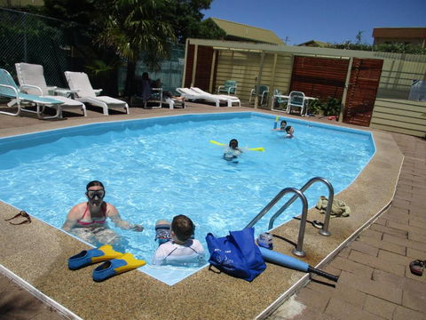 Anchorbell Holiday Apartments - Holiday Sunshine Coast 1