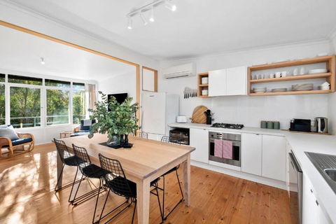 Anglesea Beach House 2 - Holiday Sunshine Coast 0