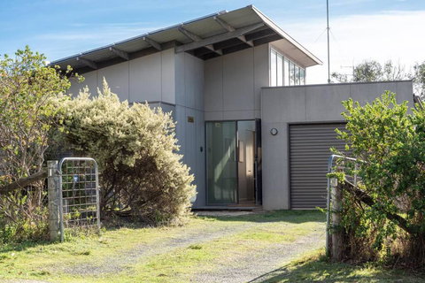 Anglesea Beach House, Just 250m To The Beach! - Sunshine Coast Tourism 1