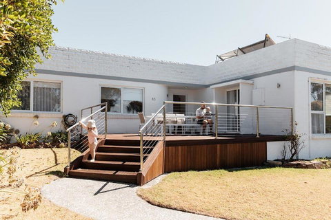 Antalya Beach House - Holiday Sunshine Coast 1