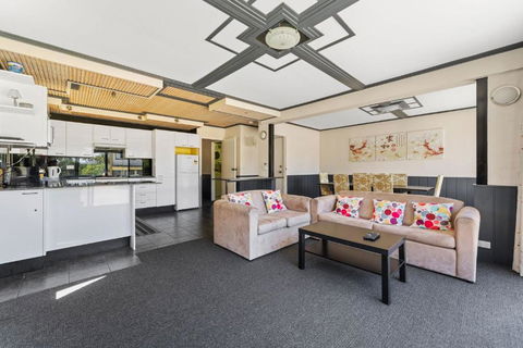 Alpine Mountain View 39 - 3BR L Swimming Pool L Air-Con L WiFi - Holiday Sunshine Coast 0