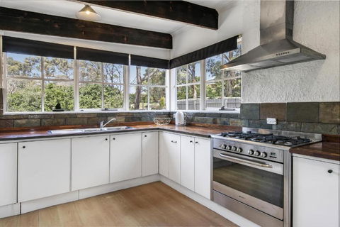 An Entertainers Oasis - Fun Home With Pool Table, Arcade Game, Basketball Ring - Holiday Sunshine Coast 2