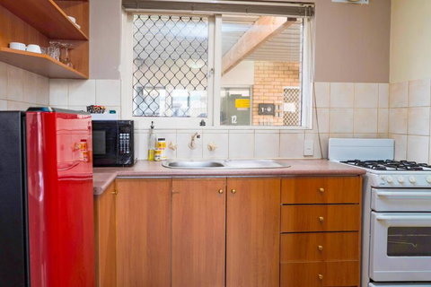 Apartment 13 - Sunshine Coast Tourism 4