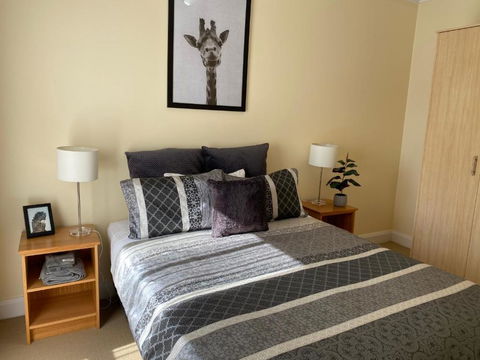 Apartment 144 Mount Gambier - Holiday Sunshine Coast 3