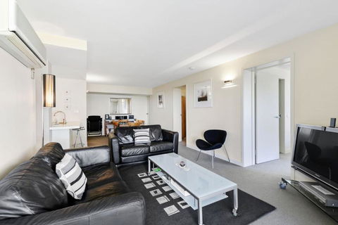 Apartment 2 Kalimna - Holiday Sunshine Coast 3