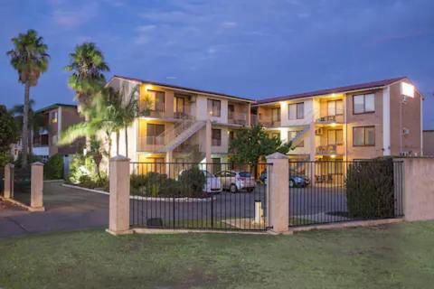 Apartment 22 Burswood - Holiday Sunshine Coast 0