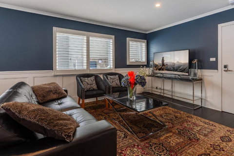 Apartment 5 - The Stables Perisher - Sunshine Coast Tourism 2