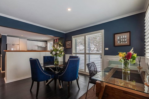 Apartment 5 - The Stables Perisher - Sunshine Coast Tourism 4