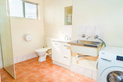 Apartment 9 - Holiday Sunshine Coast 4
