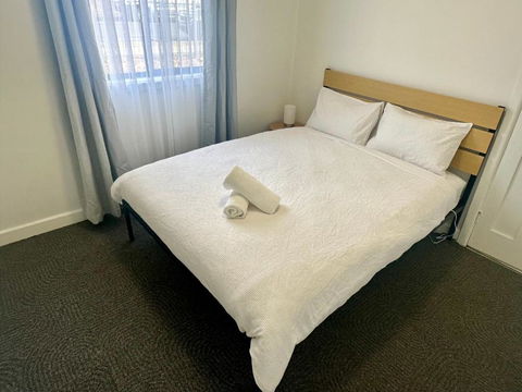 Apartment In The Centre Of Cooma - Holiday Sunshine Coast 4